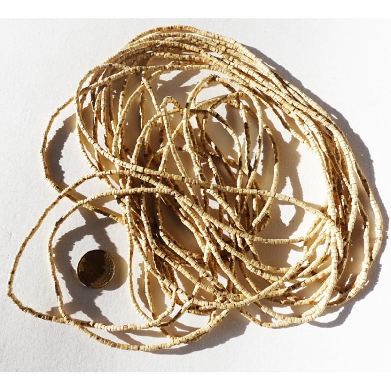Halsk. (Tulsi) 3fach fein glatt (ca. 52cm) Neck Beads Halsk. (Tulsi) 3fach fein glatt (ca. 52cm) Neck Beads