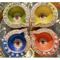 Diya Clay Grün klein Deko Gheelampe aus Ton Special handmade Diwali Puja